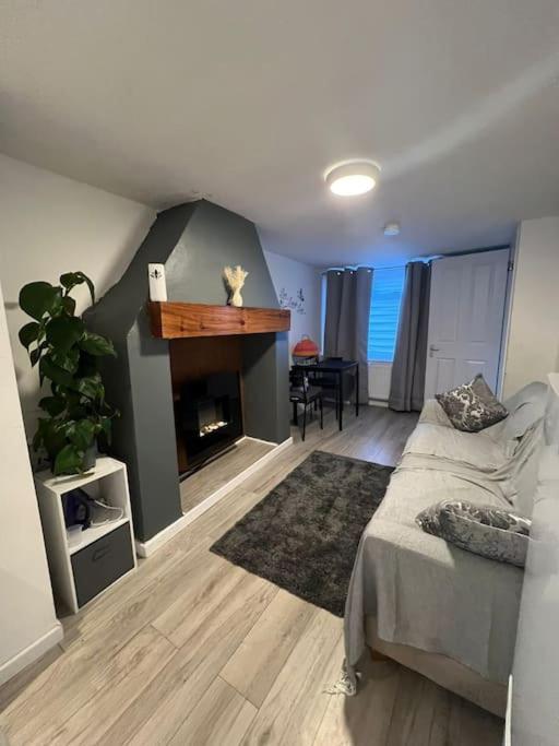 Haven - Beautiful 3 Bedroom House Ballynahinch Exteriör bild